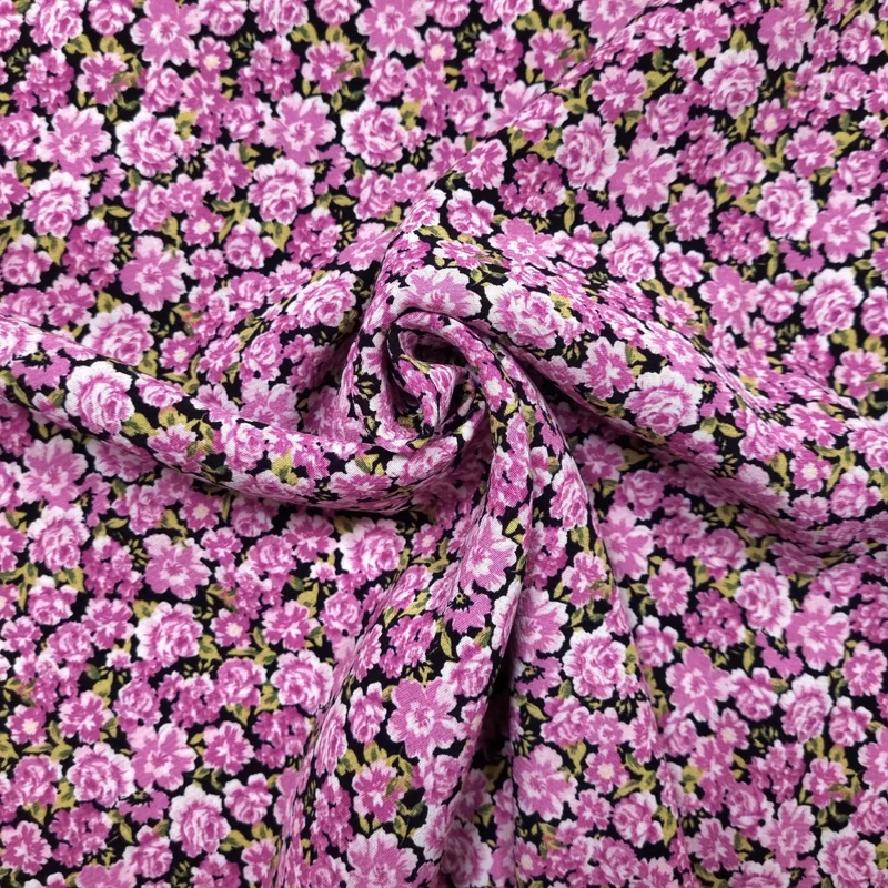 Viskosestoff mit Blumen Motiv pink