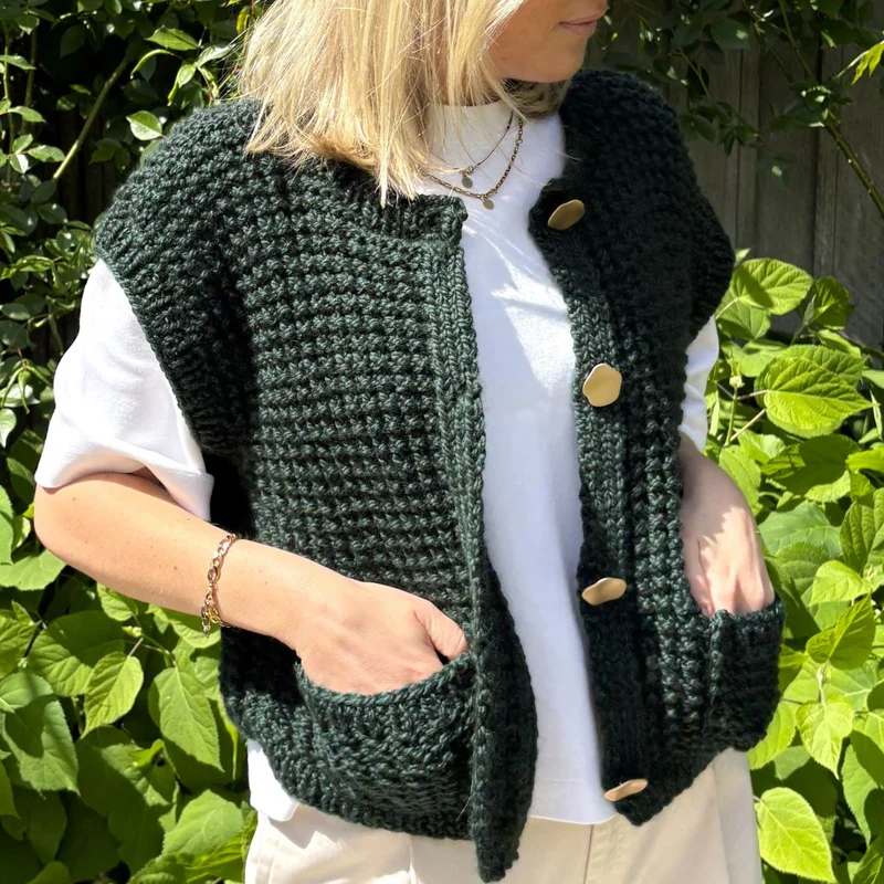 Strick-Set NORDKAP hochwertige Strickweste mit Knöpfen (inkl. Strickanleitung)