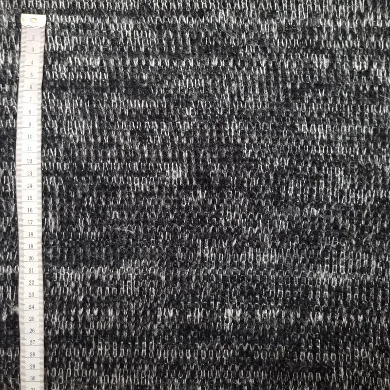 Leichter Strick schwarz weiß