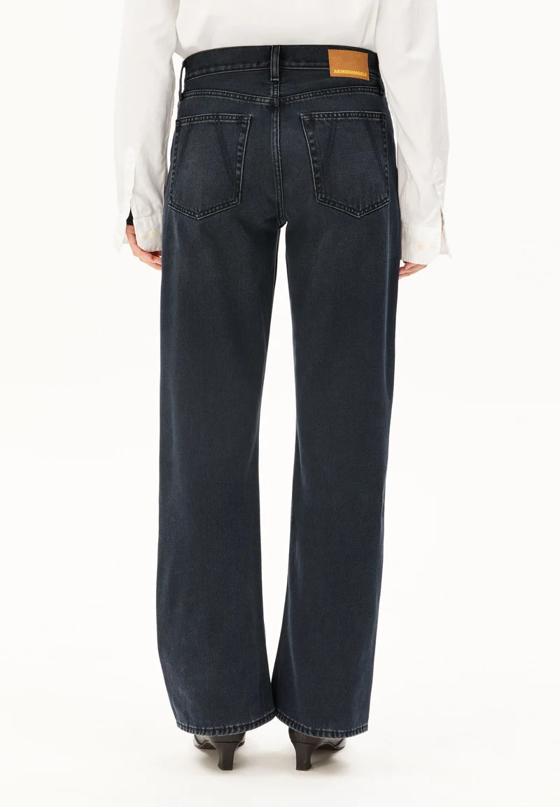 AAKY MID WAIST BOOTCUT JEANS | loire