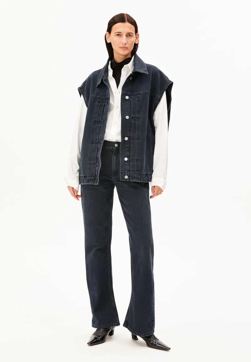 AAKY MID WAIST BOOTCUT JEANS | loire