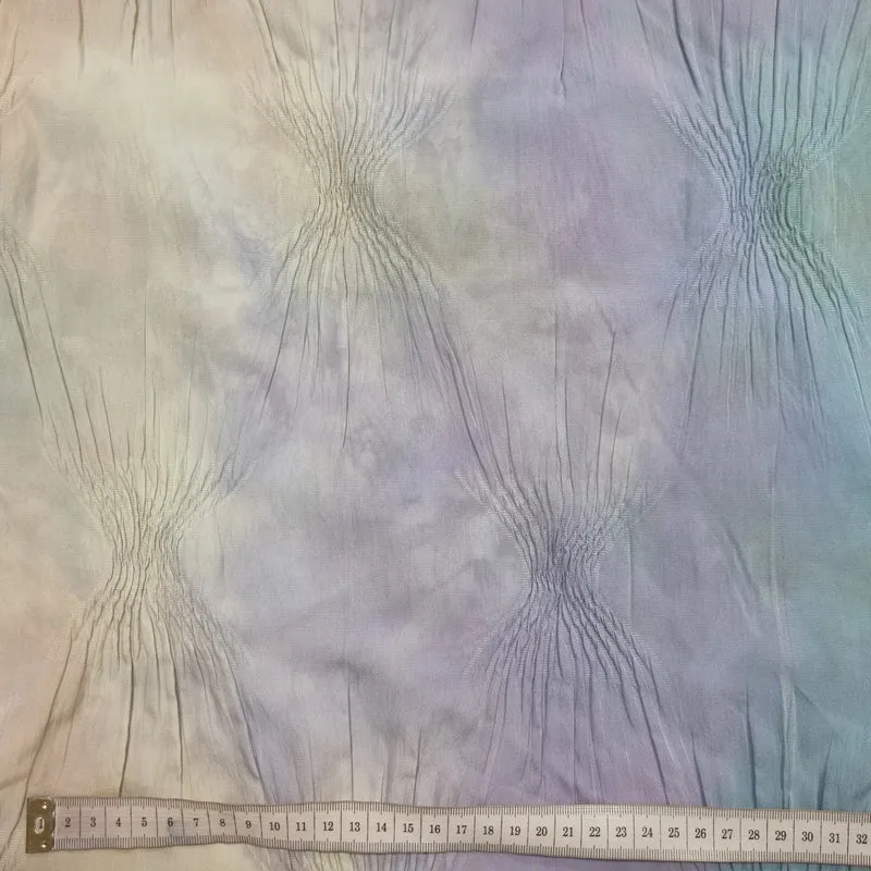 Polyester-, Viskosestoff mit verträumten Batik Motiv