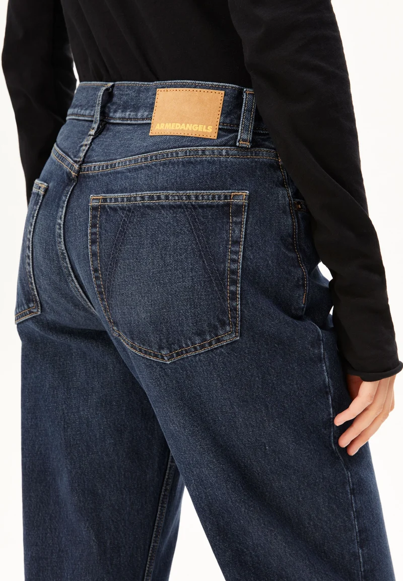 AAKY MID WAIST BOOTCUT JEANS | deep indigo