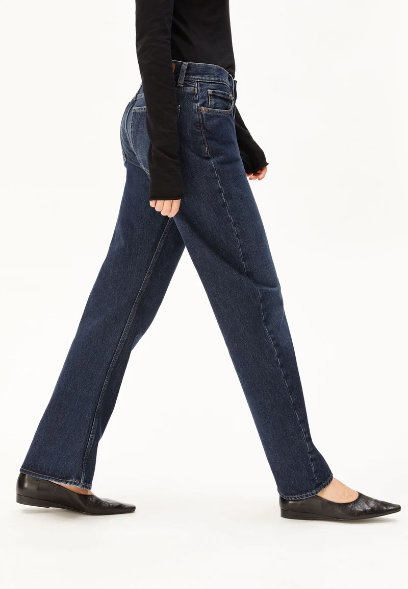 AAKY MID WAIST BOOTCUT JEANS | deep indigo
