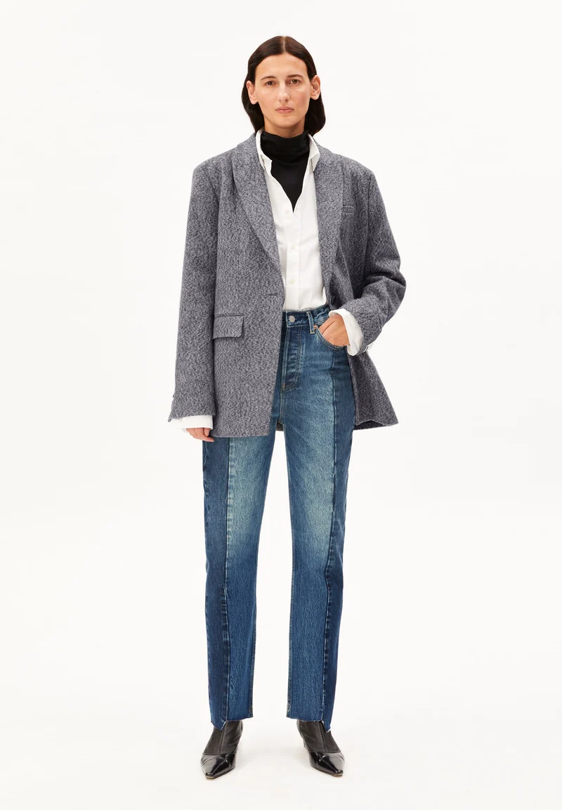 AAIKALA HIGH WAIST PATCH JEANS | mosaic