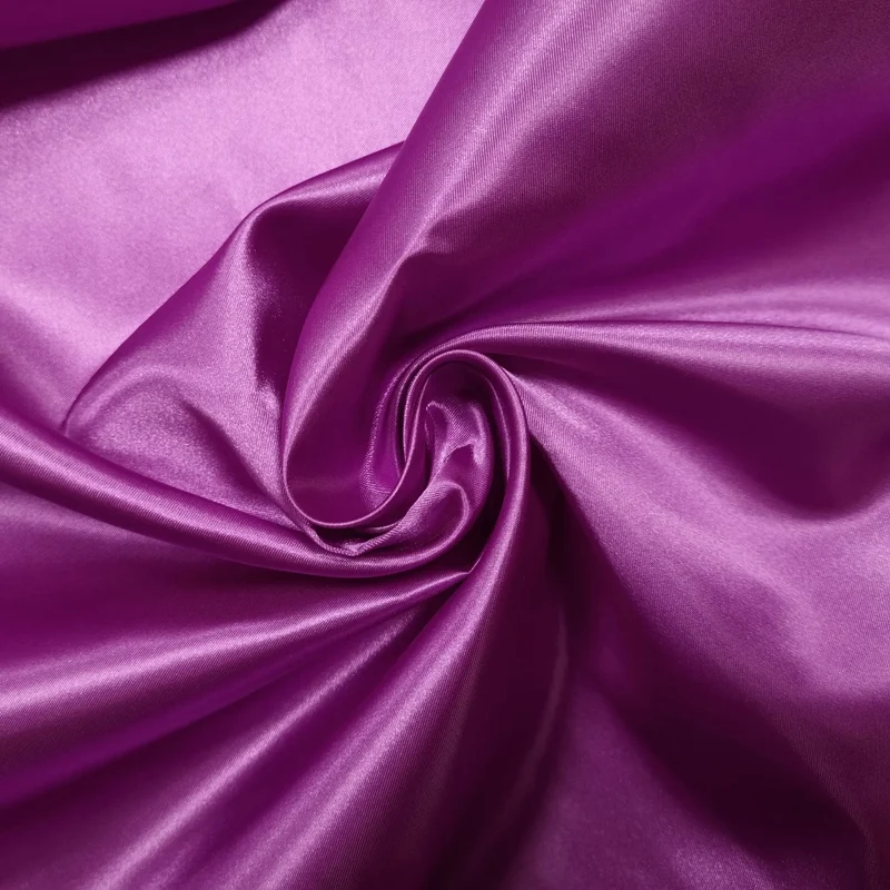 Deko Satin Purpur 210 cm breit