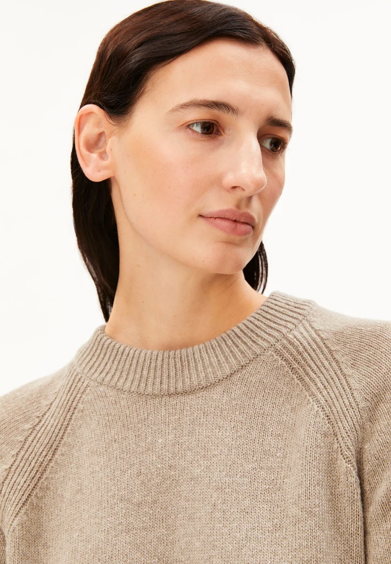 WOLL-STRICKKLEID | soft nougat