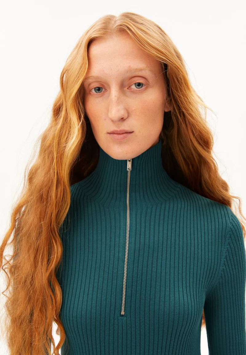 BAUMWOLL-STRICKTROYER | petrol velvet