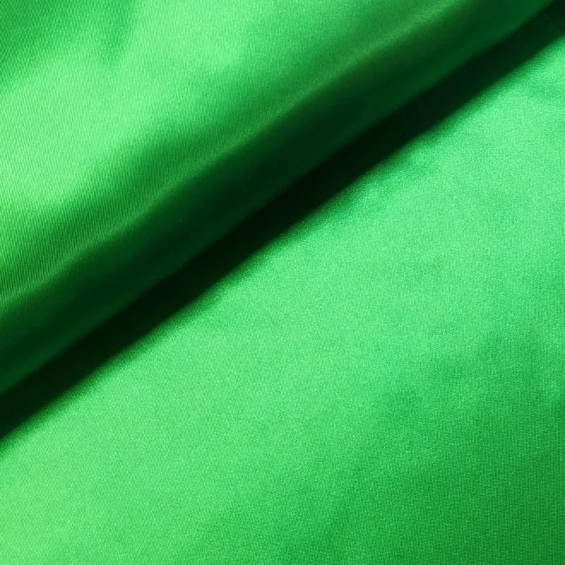 Deko Satin Grün 210 cm breit