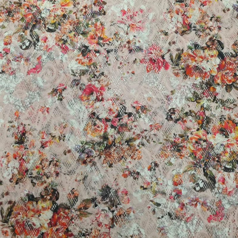 Spitze mit Blumenmotiv rosa