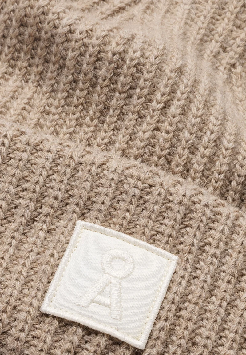 ICONIC Å WOLLMÜTZE | soft nougat
