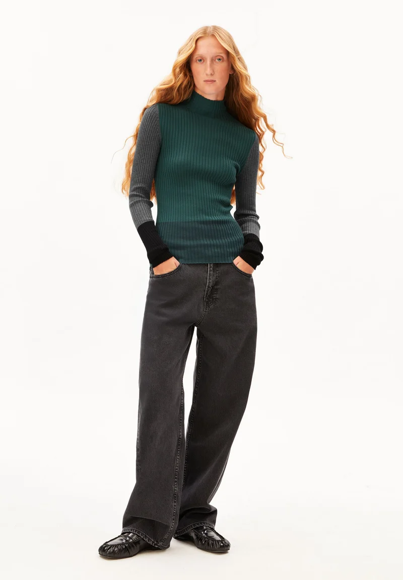 ALAANIA PATCH STRICKPULLOVER | midnight reef