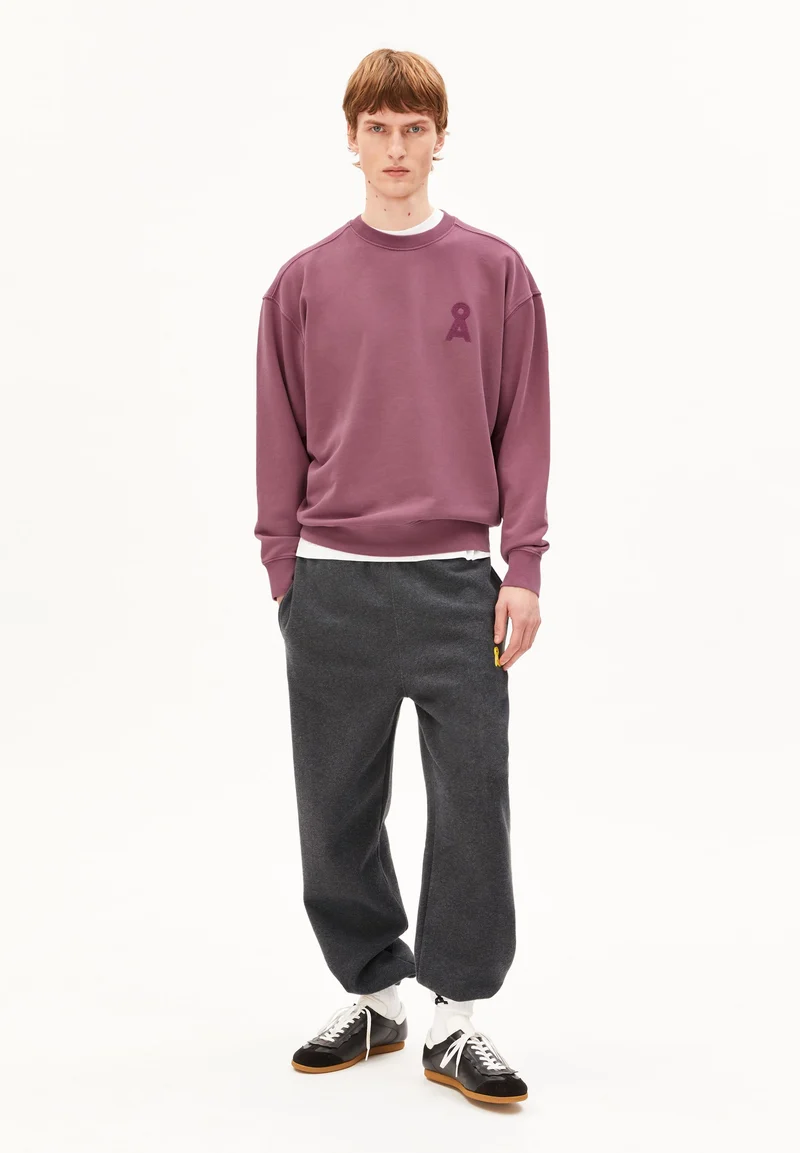 ICONIC Å GMT DYE SWEATSHIRT | velvet ember washed