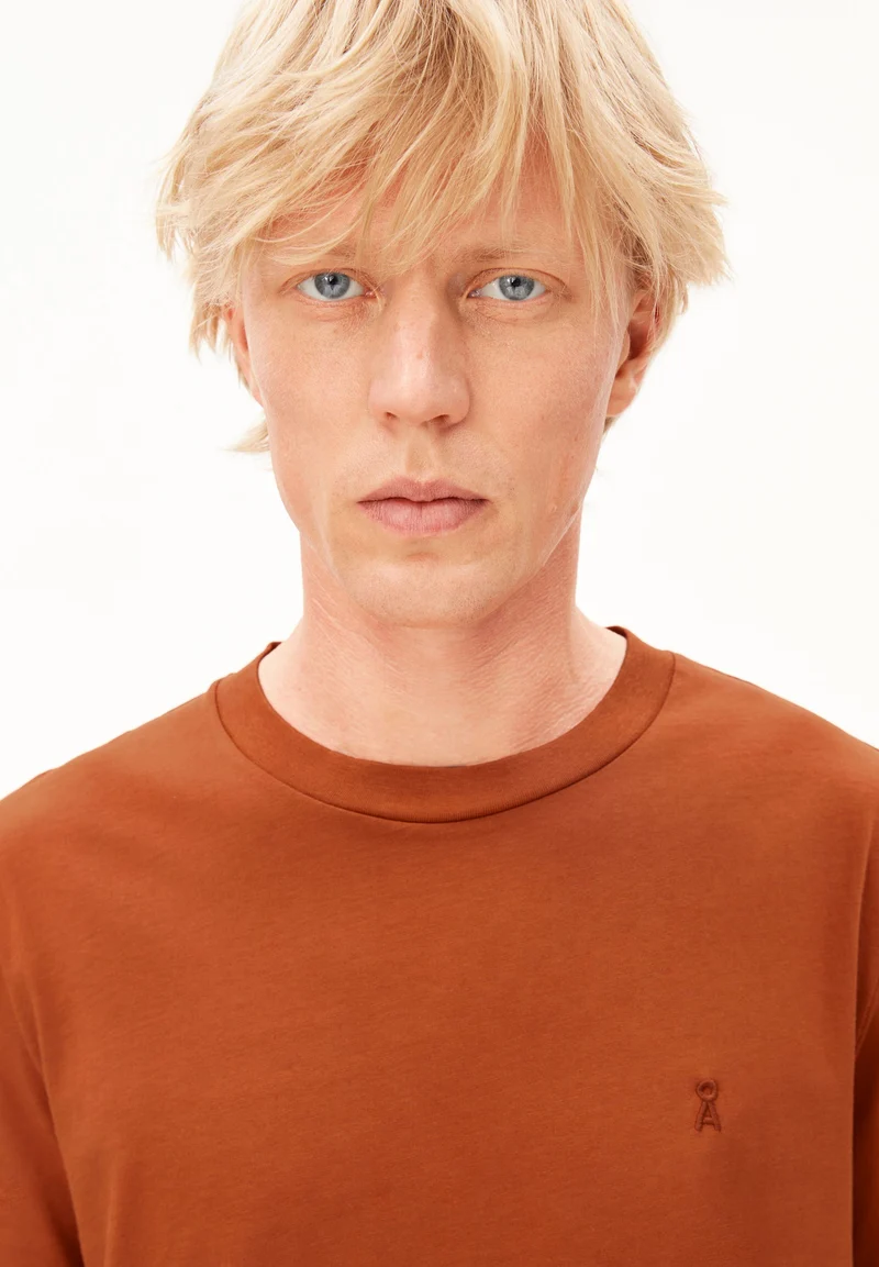JAAMES T-SHIRT | earthshade