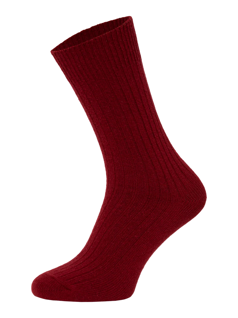 Kuschelsocken mit abnehmbaren Charm Anhängern Schmuck Schuhanhänger - DIY Socken