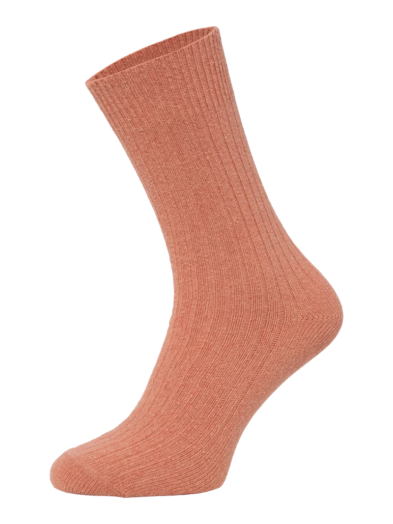 Kuschelsocken mit abnehmbaren Charm Anhängern Schmuck Schuhanhänger - DIY Socken