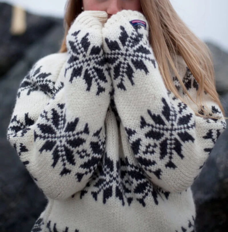 Wollpullover mit Motiv 100% Wolle