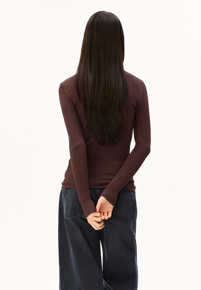 ALAANIA STRICKPULLOVER | claystone