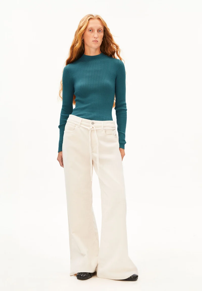 ALAANIA STRICKPULLOVER | petrol velvet