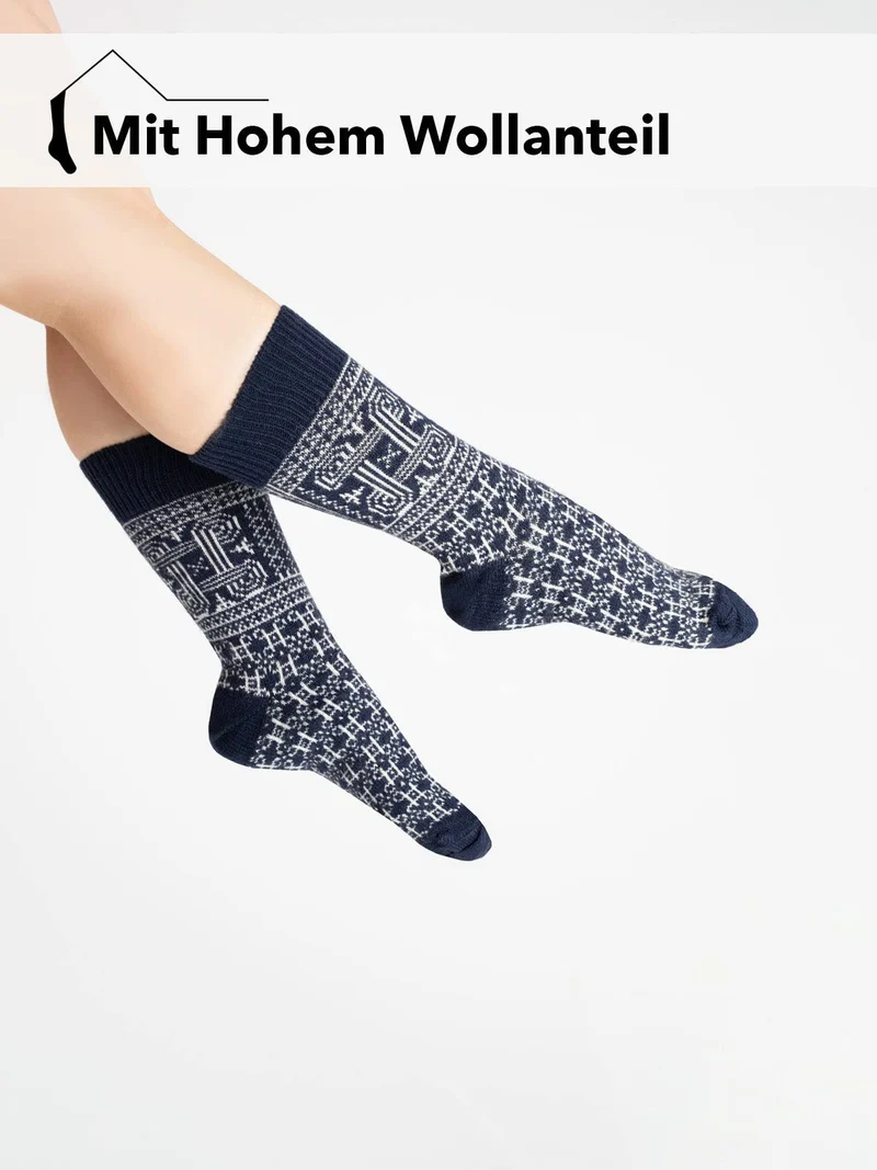 Ein Paar 60% Wollsocken Finnland Flagge & Glückssymbol