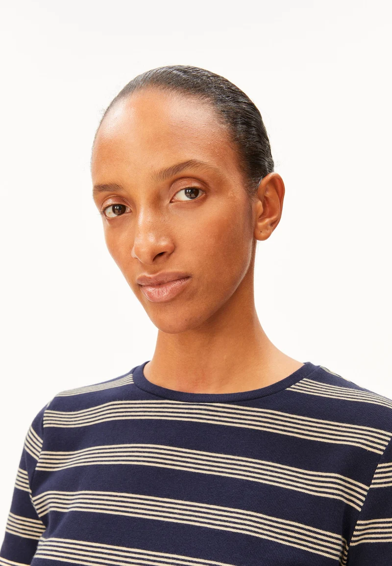 JAANISARA GESTREIFTES T-SHIRT | tinted navy-golden hay