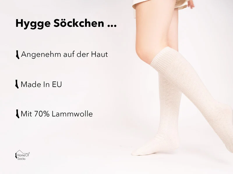 Ein Paar Kniestrumpf aus 70% Lammwolle mit Zopfmuster