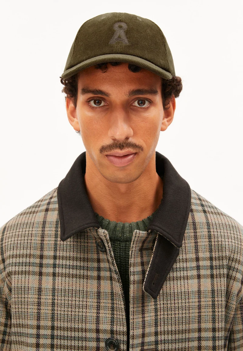 YENAAS CORD KAPPE | dark earth