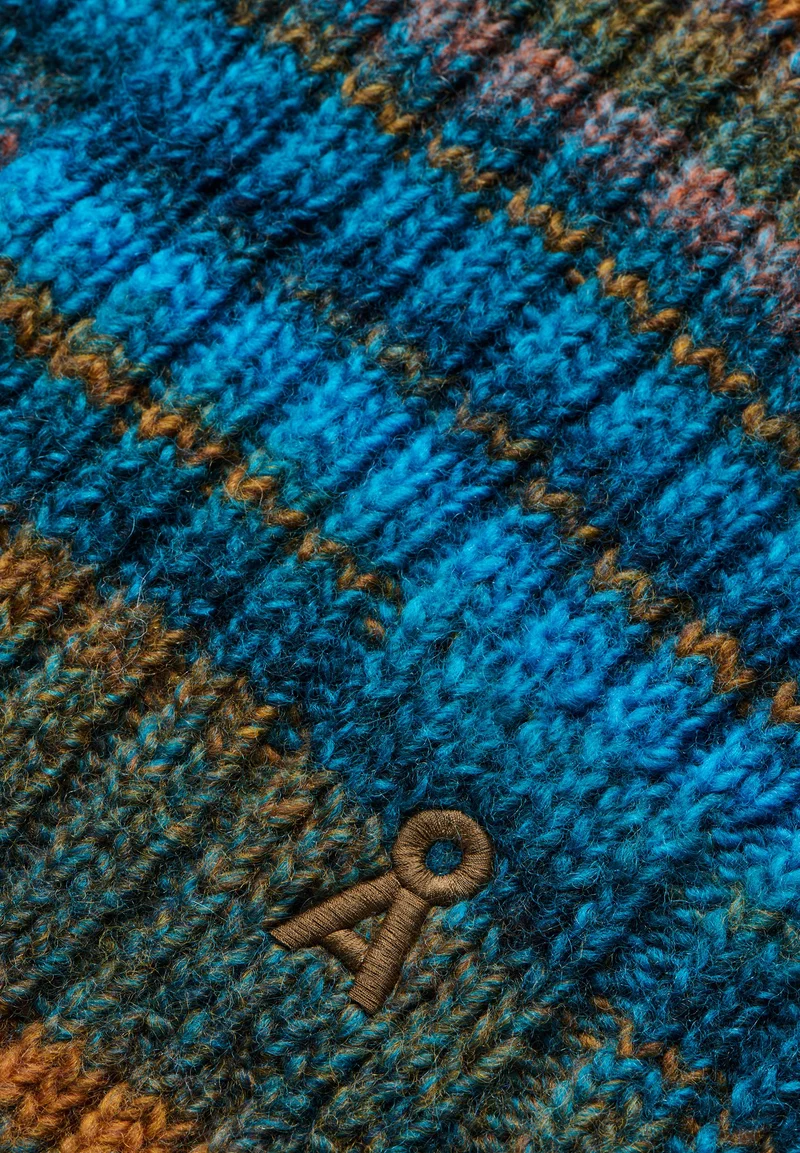 WOLLSTRICKSCHAL | light oak