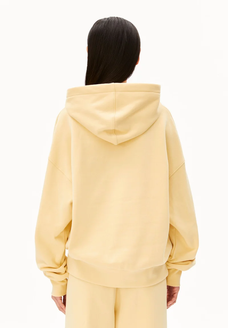 ICONIC Å FRANCISARAA HOODIE | golden hay
