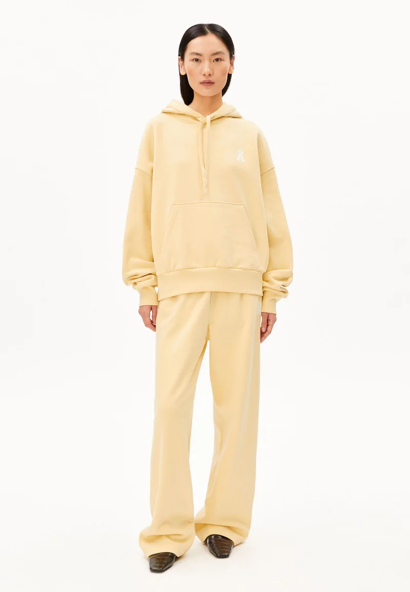 ICONIC Å FRANCISARAA HOODIE | golden hay