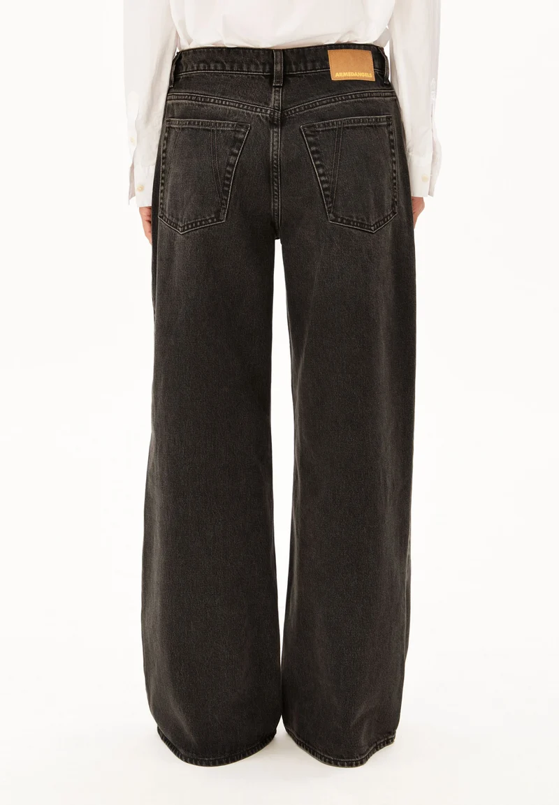 ASTRAEAAS MID WAIST WIDE JEANS | nutmeg