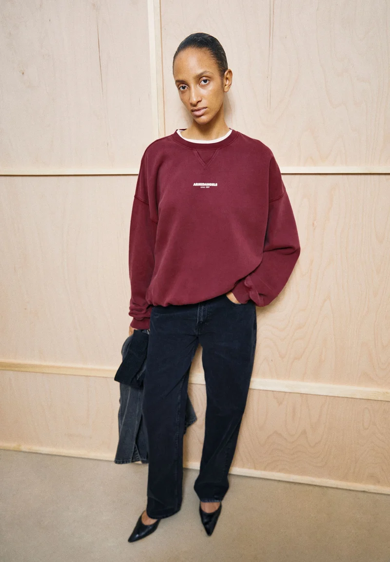 GMT DYE CREWNECK SWEATSHIRT | velvet red