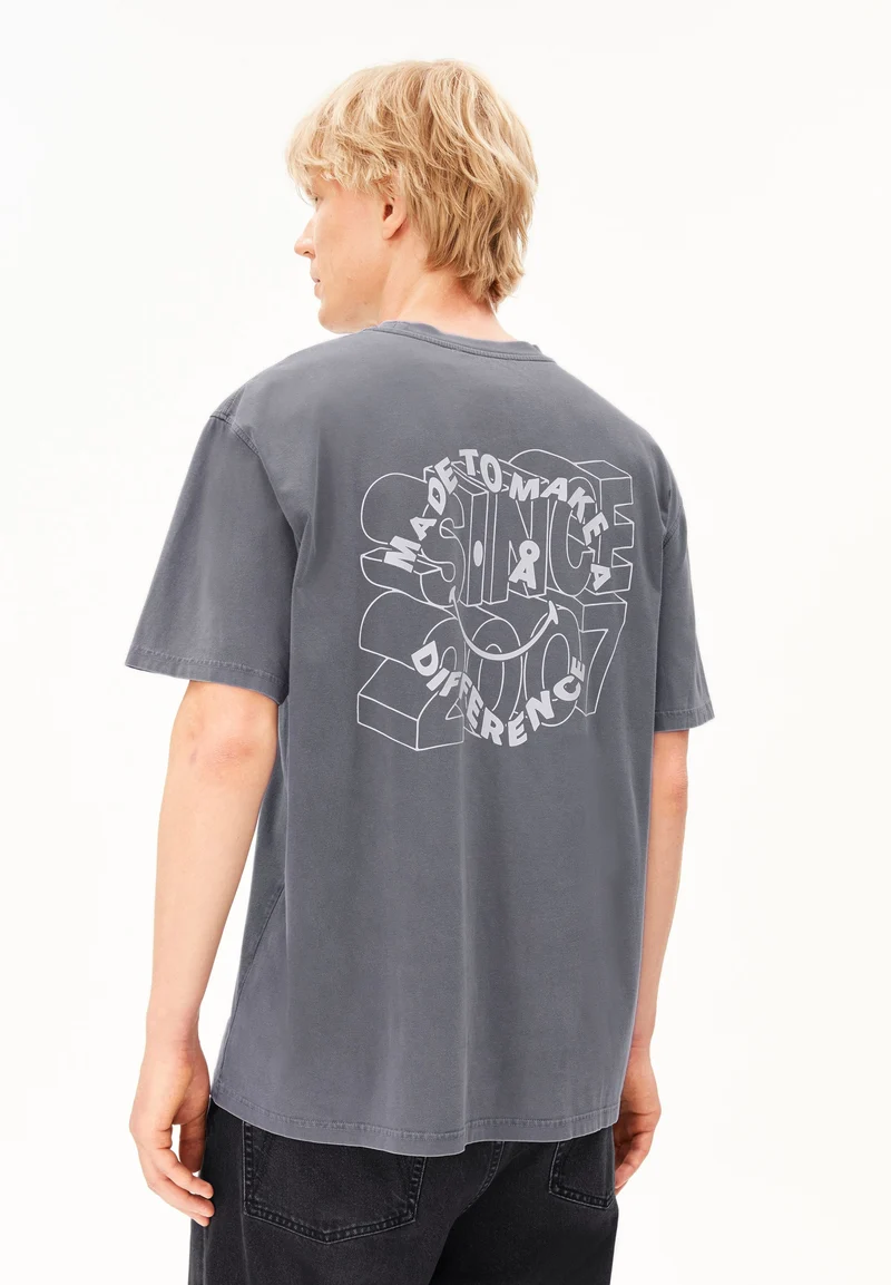 MAARKOS GMT DYE SMILE T-SHIRT | moonshadow washed