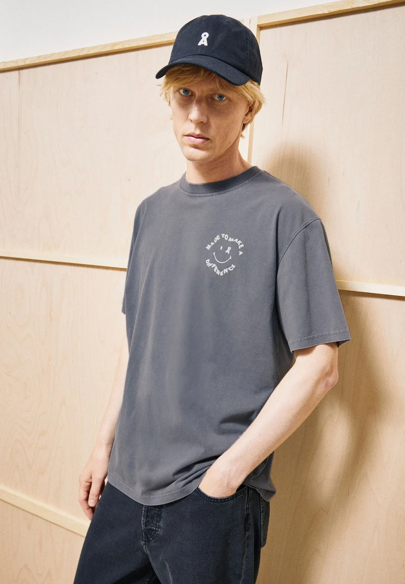MAARKOS GMT DYE SMILE T-SHIRT | moonshadow washed