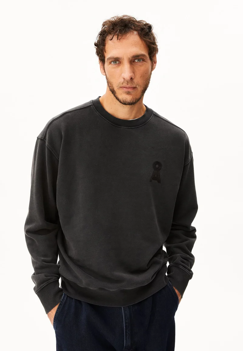 ICONIC Å GMT DYE SWEATSHIRT | black washed