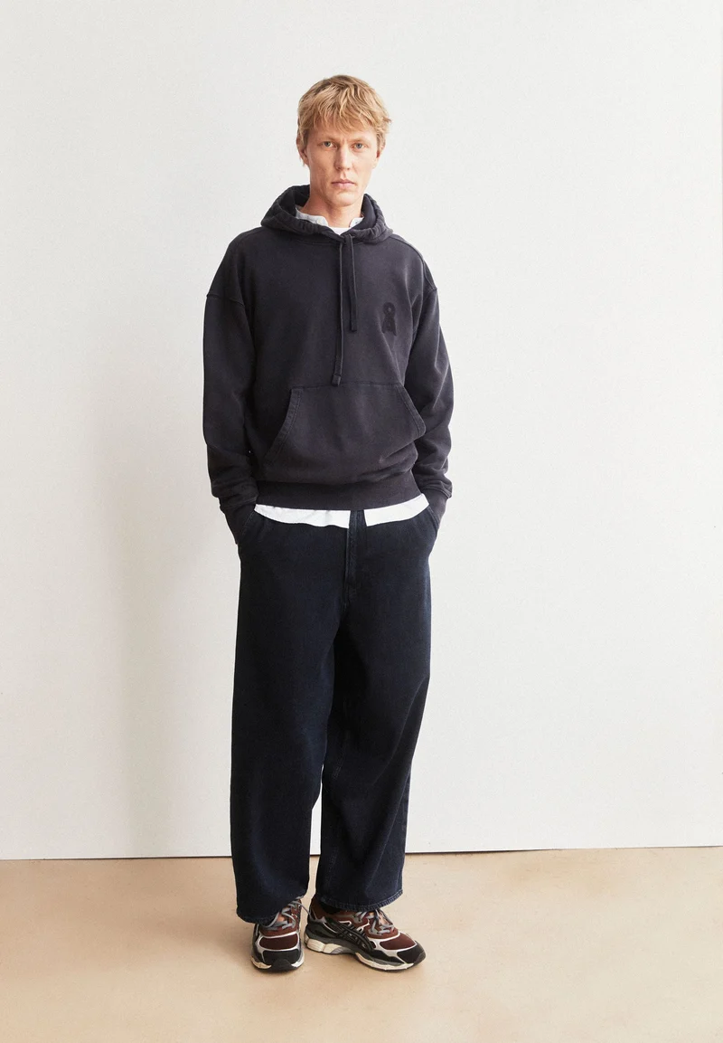 ICONIC Å GMT DYE HOODIE | black washed