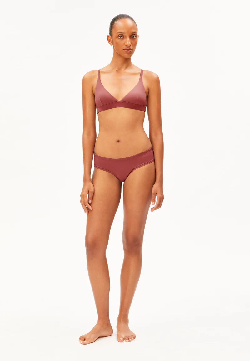 EIRAA SLIP | velvet ember