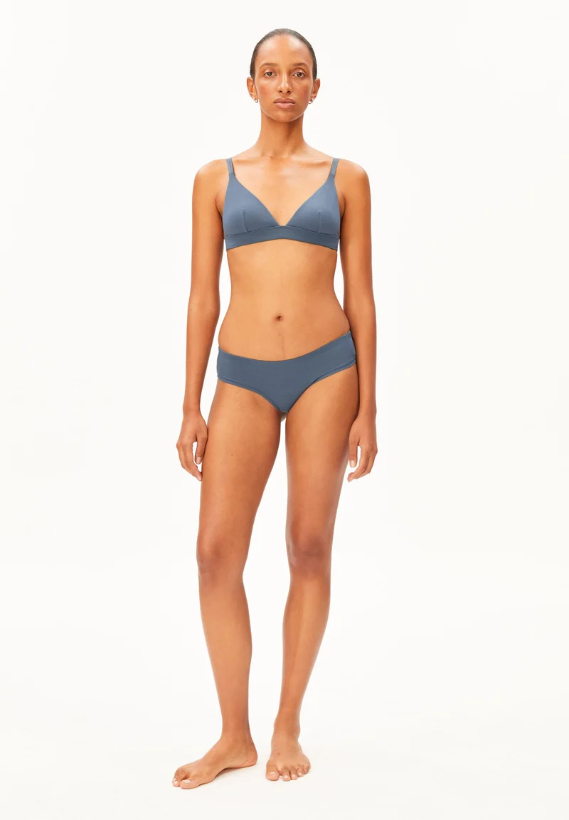 EIRAA SLIP | dusty moon