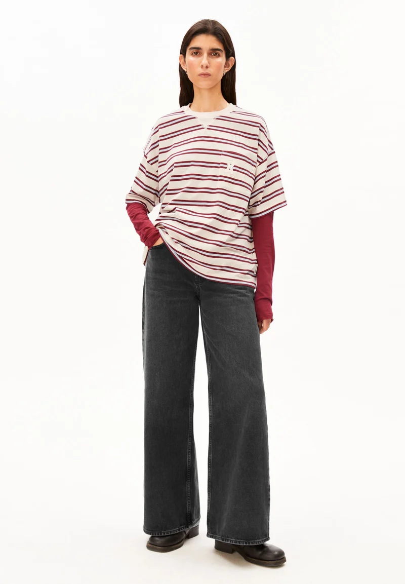 ICONIC Å GESTREIFTES T-SHIRT | undyed-velvet red-soft blue