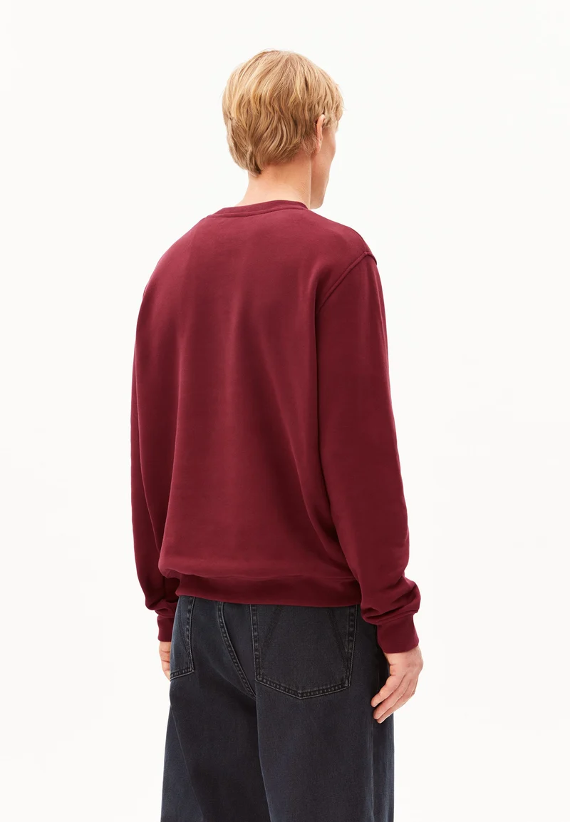 BAARO FLEECE SWEATSHIRT | velvet red