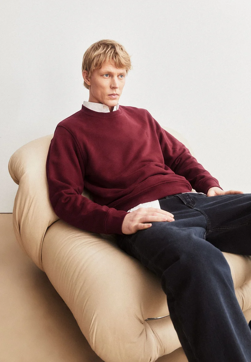 BAARO FLEECE SWEATSHIRT | velvet red