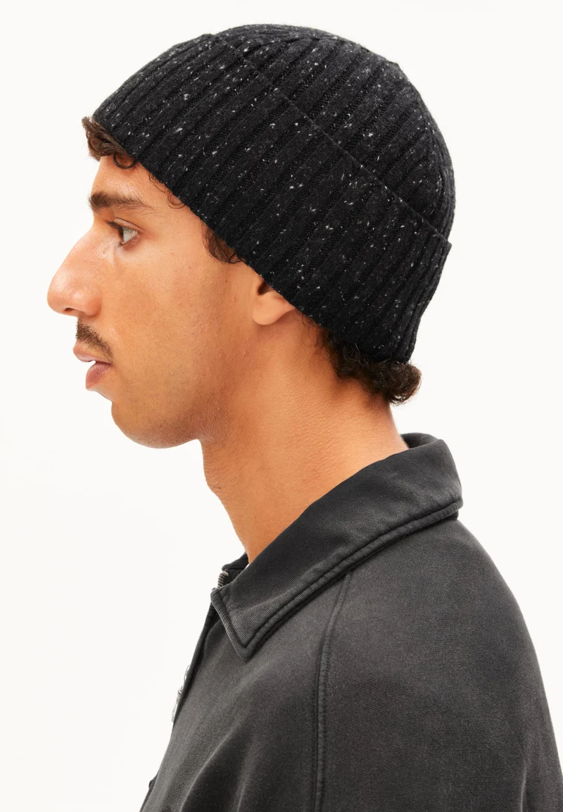 TWEED-STRICKMÜTZE | black tweed