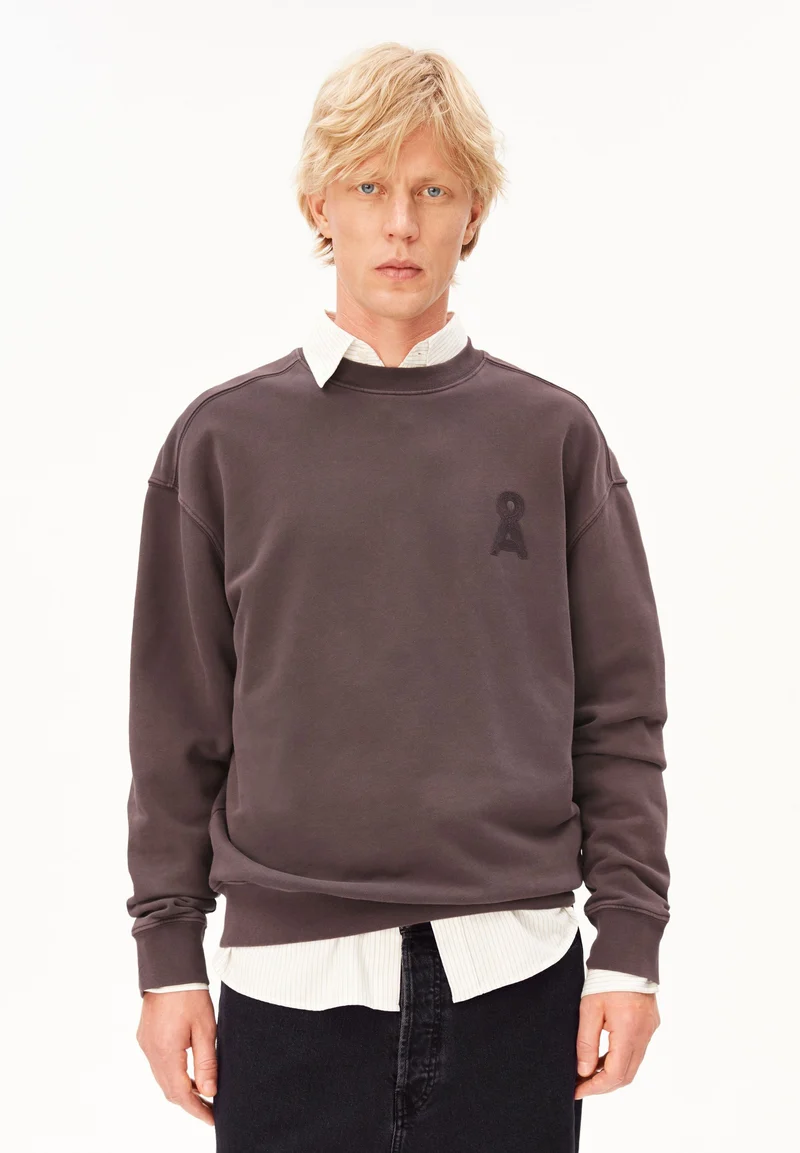ICONIC Å GMT DYE SWEATSHIRT