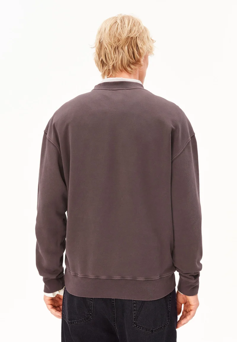 ICONIC Å GMT DYE SWEATSHIRT | claystone washed
