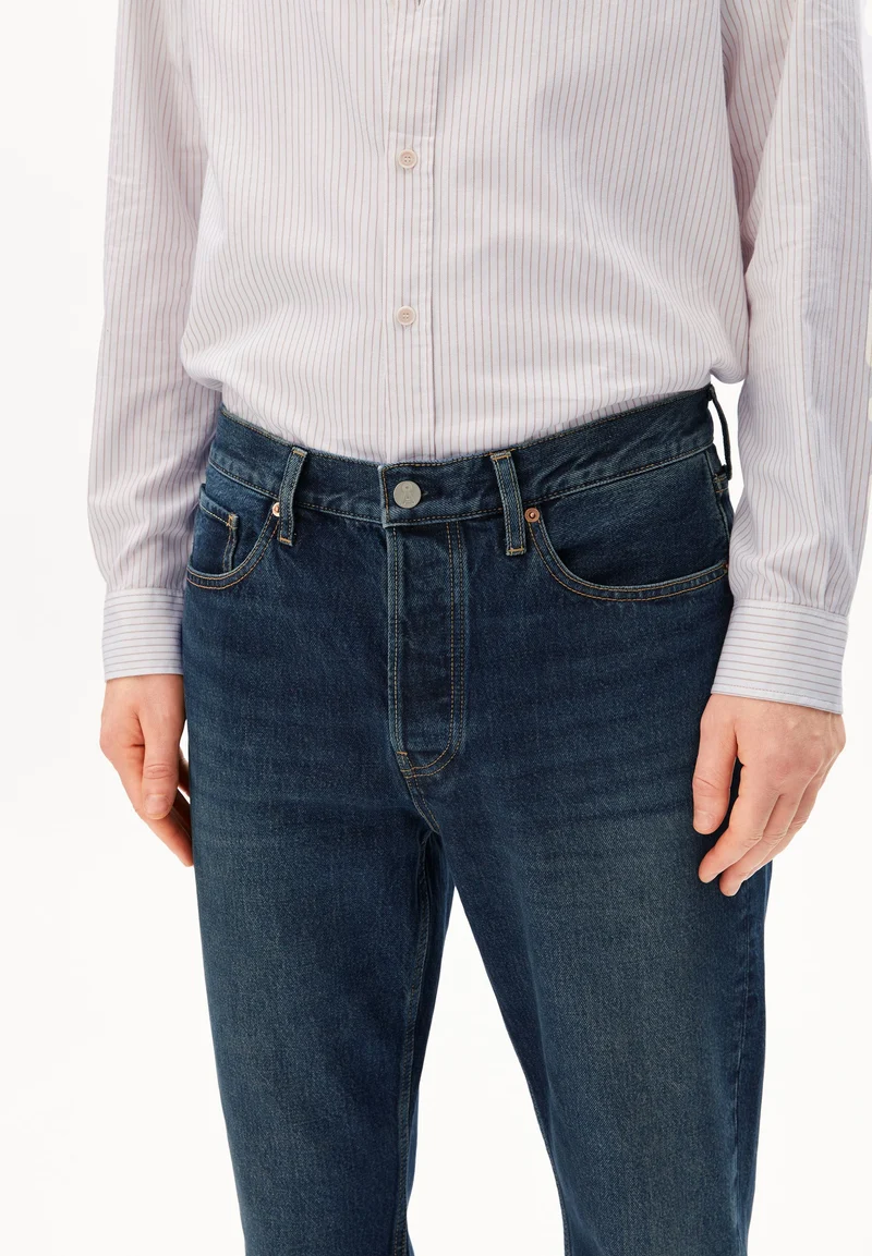 MAAKXY RELAXED TAPERED JEANS | moonstone