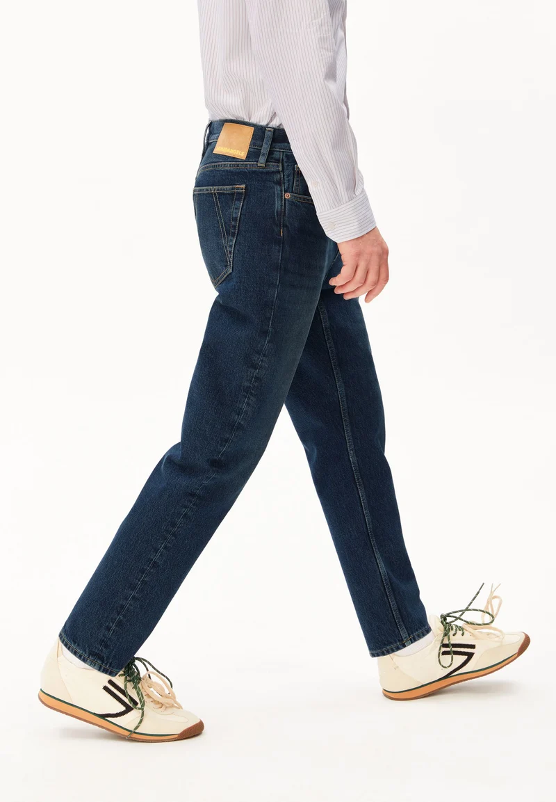 MAAKXY RELAXED TAPERED JEANS | moonstone
