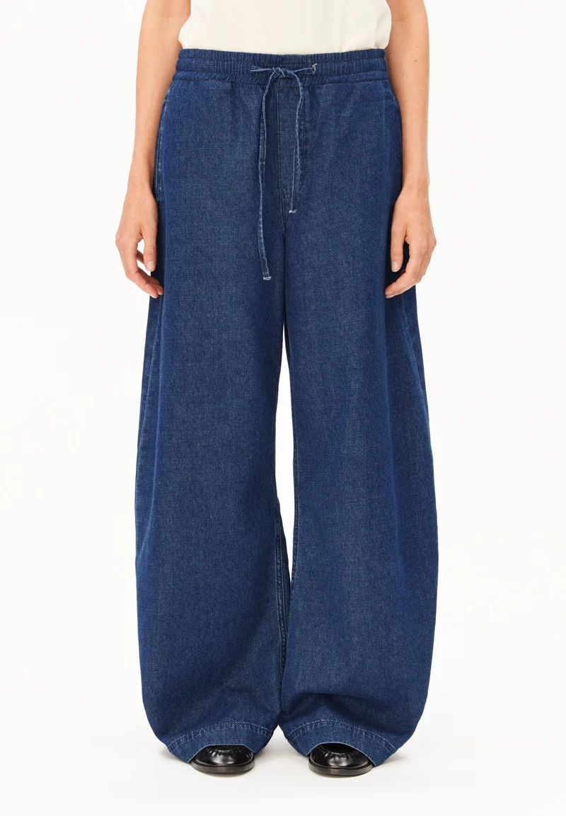 PULL-ON BARREL JEANSHOSE