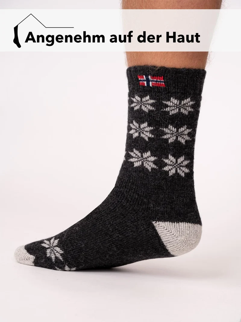 Ein Paar 80% Wollsocken Norwegen Flagge & Stern Design