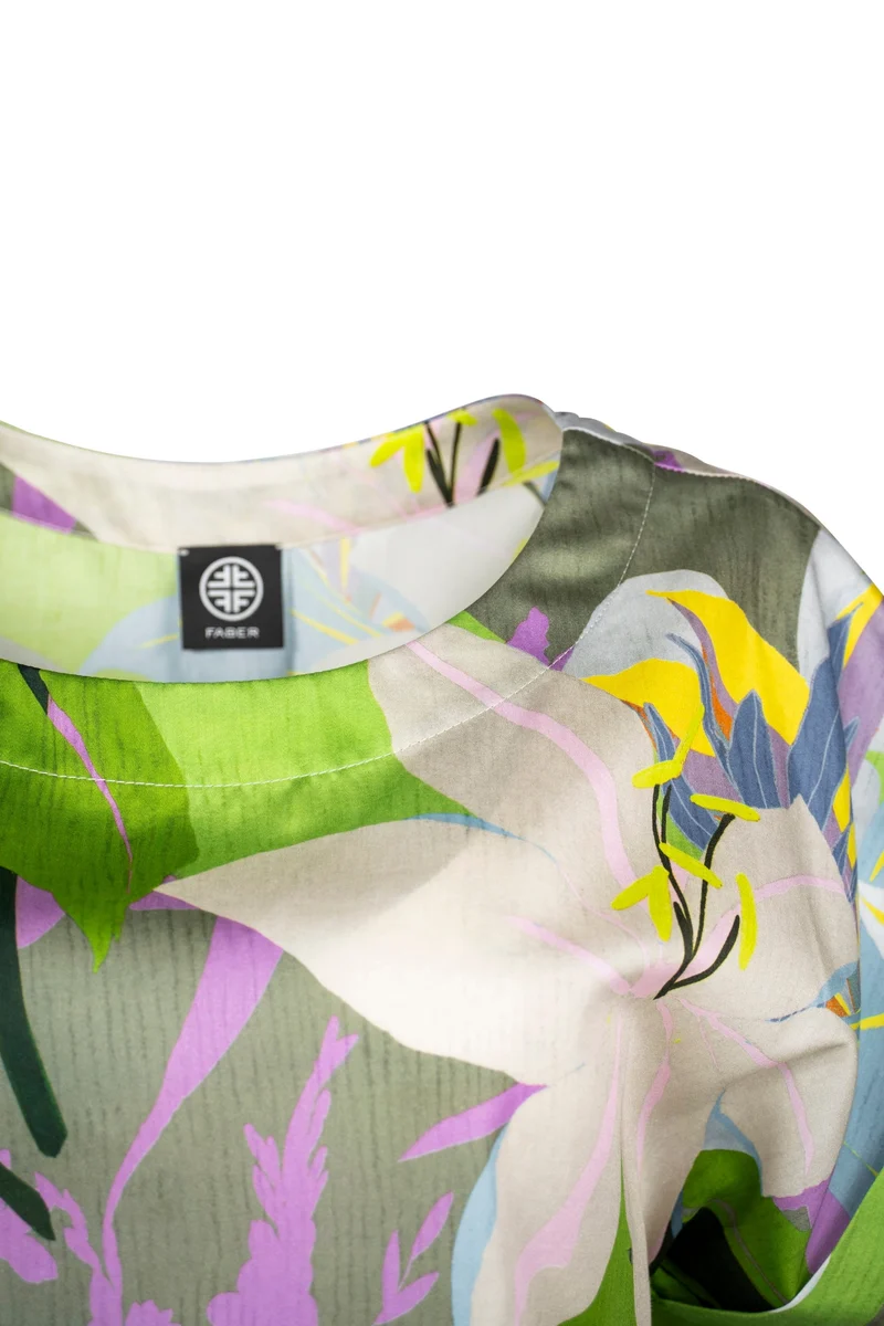 Blusenshirt mit exotischem Floral-Print