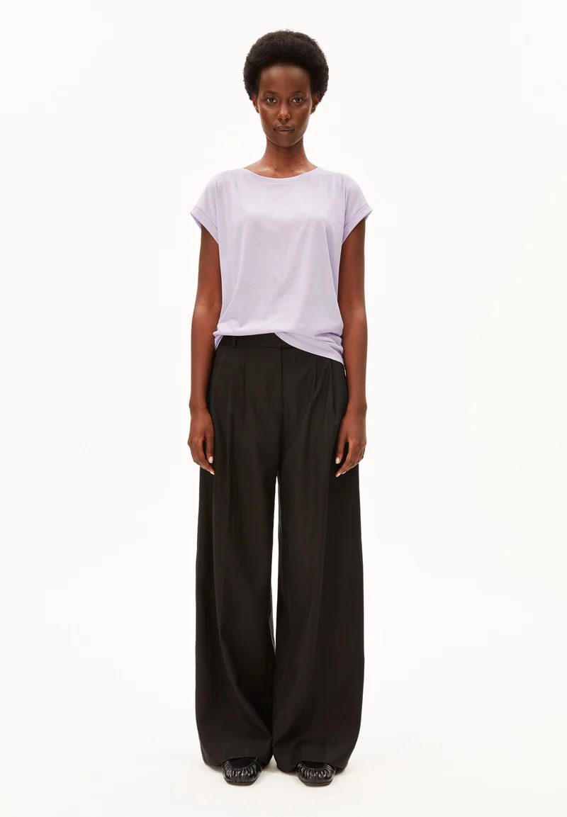 JILAANA T-SHIRT | moonlit lilac